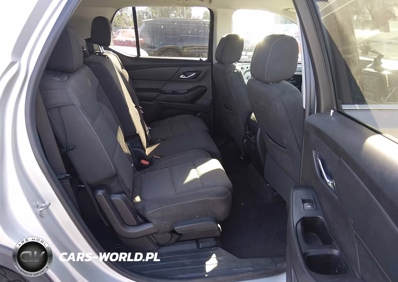 2019 Chevrolet Traverse Ls VIN:1GNERFKW5KJ178930 - 8