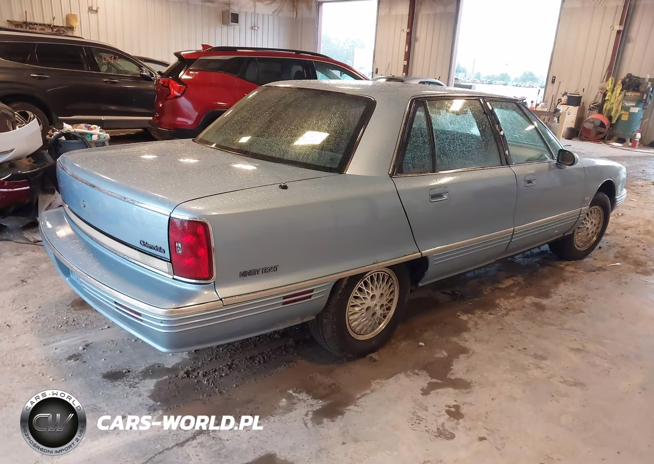 1993 Oldsmobile 98 Regency Elite VIN:1G3CW53L5P4300053 - 4