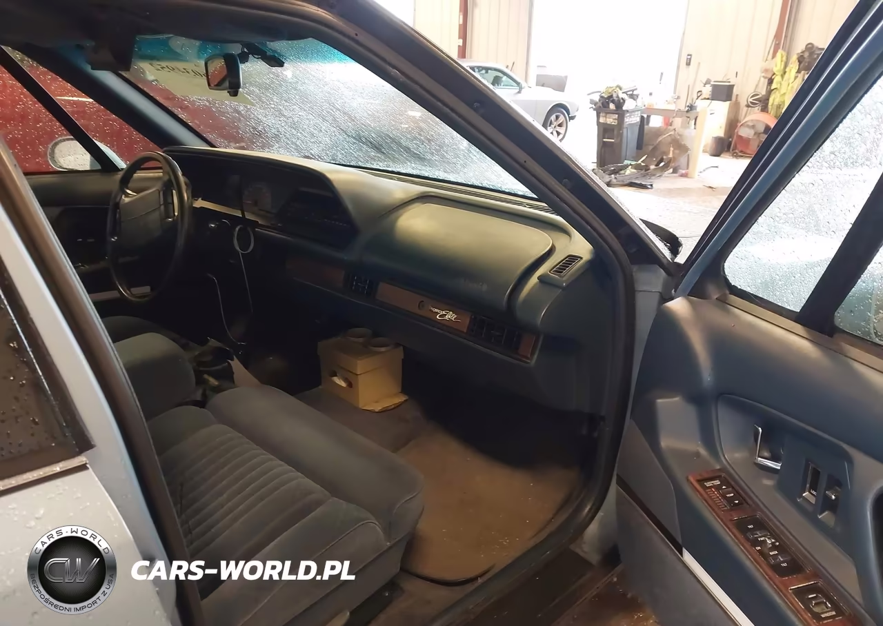 1993 Oldsmobile 98 Regency Elite VIN:1G3CW53L5P4300053 - 5