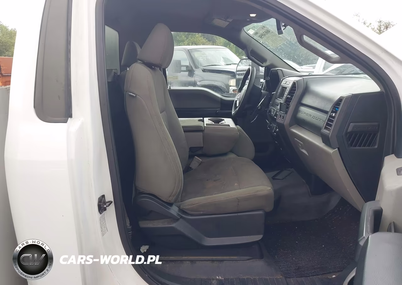 2019 Ford F-350 Chassis Xl VIN:1FDRF3G69KEF86149 - 12