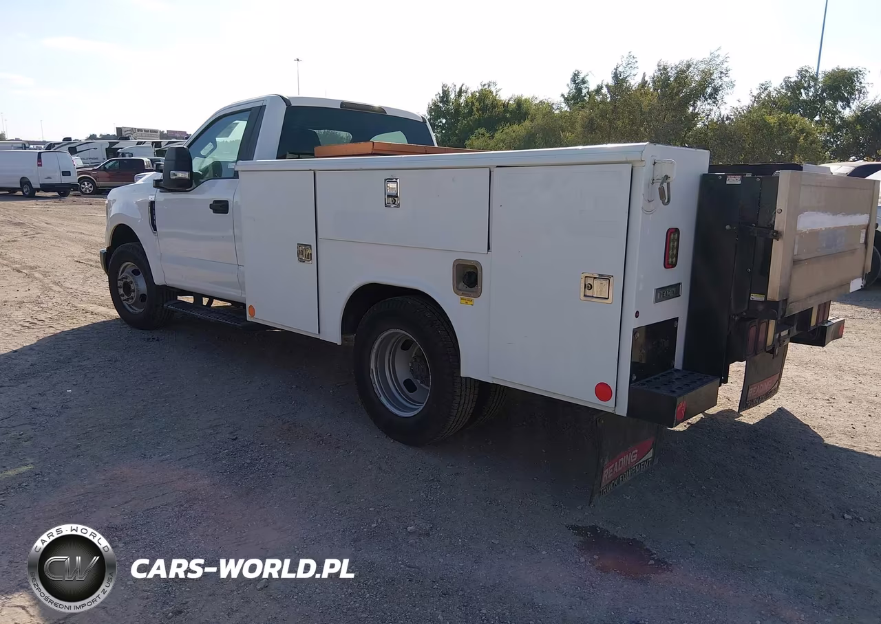 2019 Ford F-350 Chassis Xl VIN:1FDRF3G69KEF86149 - 3