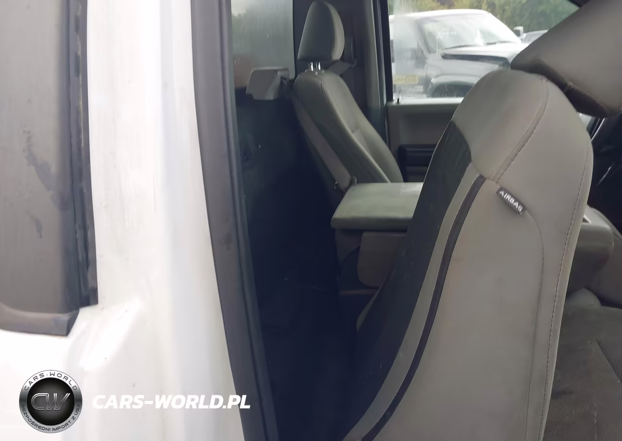 2019 Ford F-350 Chassis Xl VIN:1FDRF3G69KEF86149 - 7