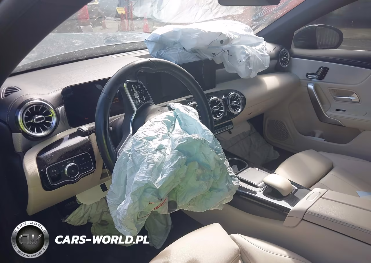 2021 Mercedes-Benz Cla 250 VIN:W1K5J4GB6MN181220 - 17