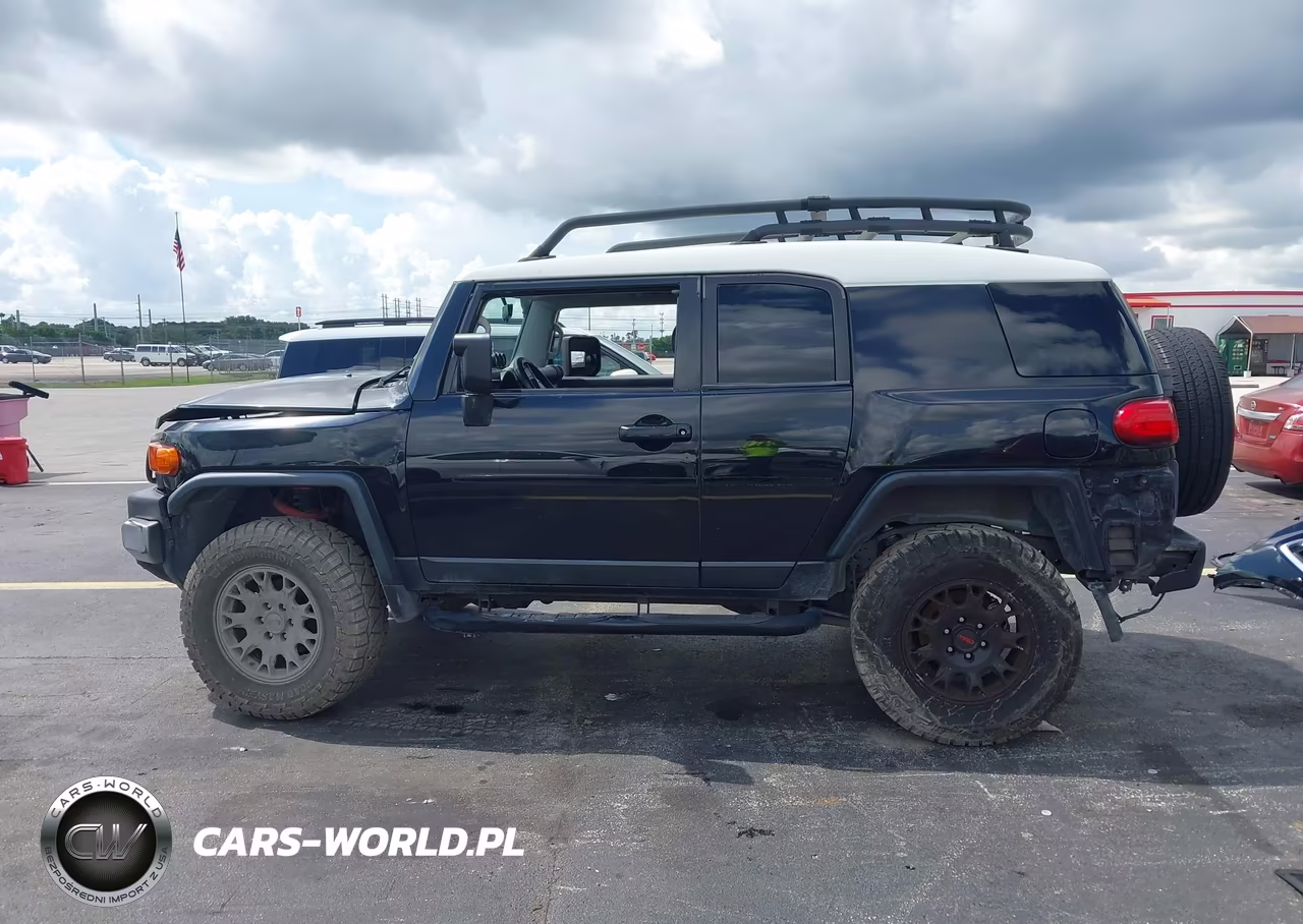 2008 Toyota Fj Cruiser VIN:JTEZU11F18K002811 - 13