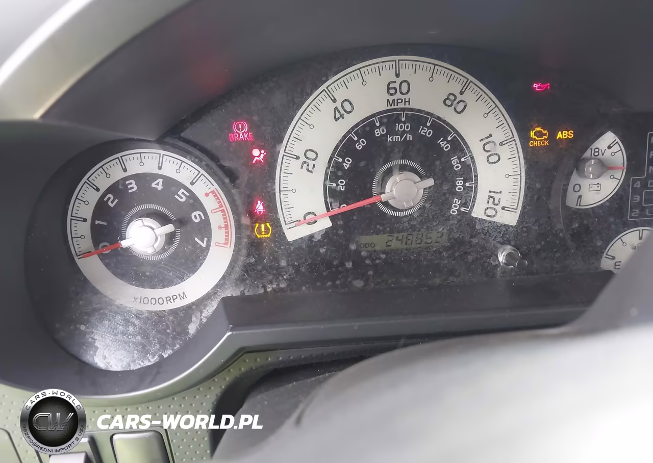 2008 Toyota Fj Cruiser VIN:JTEZU11F18K002811 - 7