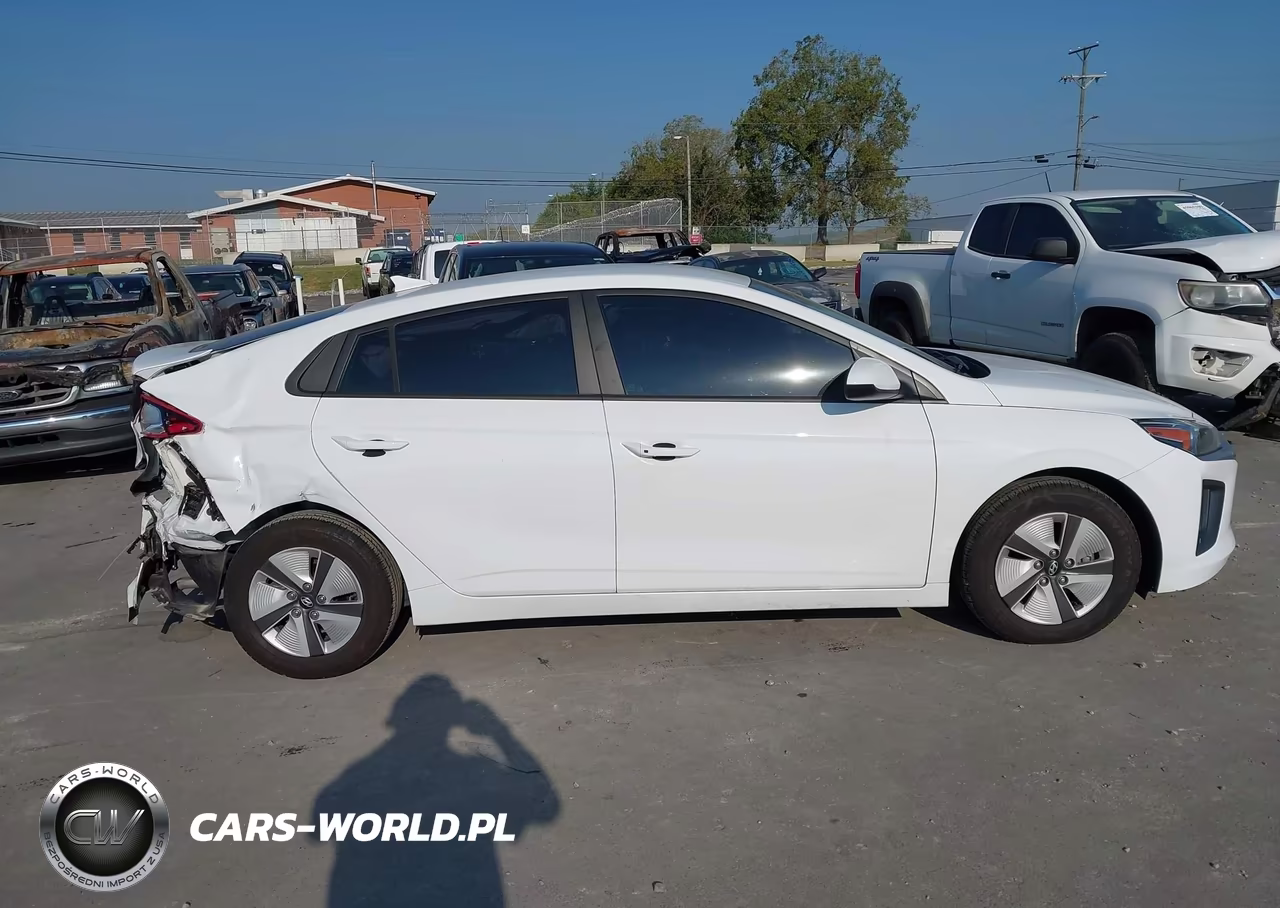 2022 Hyundai Ioniq Hybrid Blue VIN:KMHC65LC2NU285097 - 14