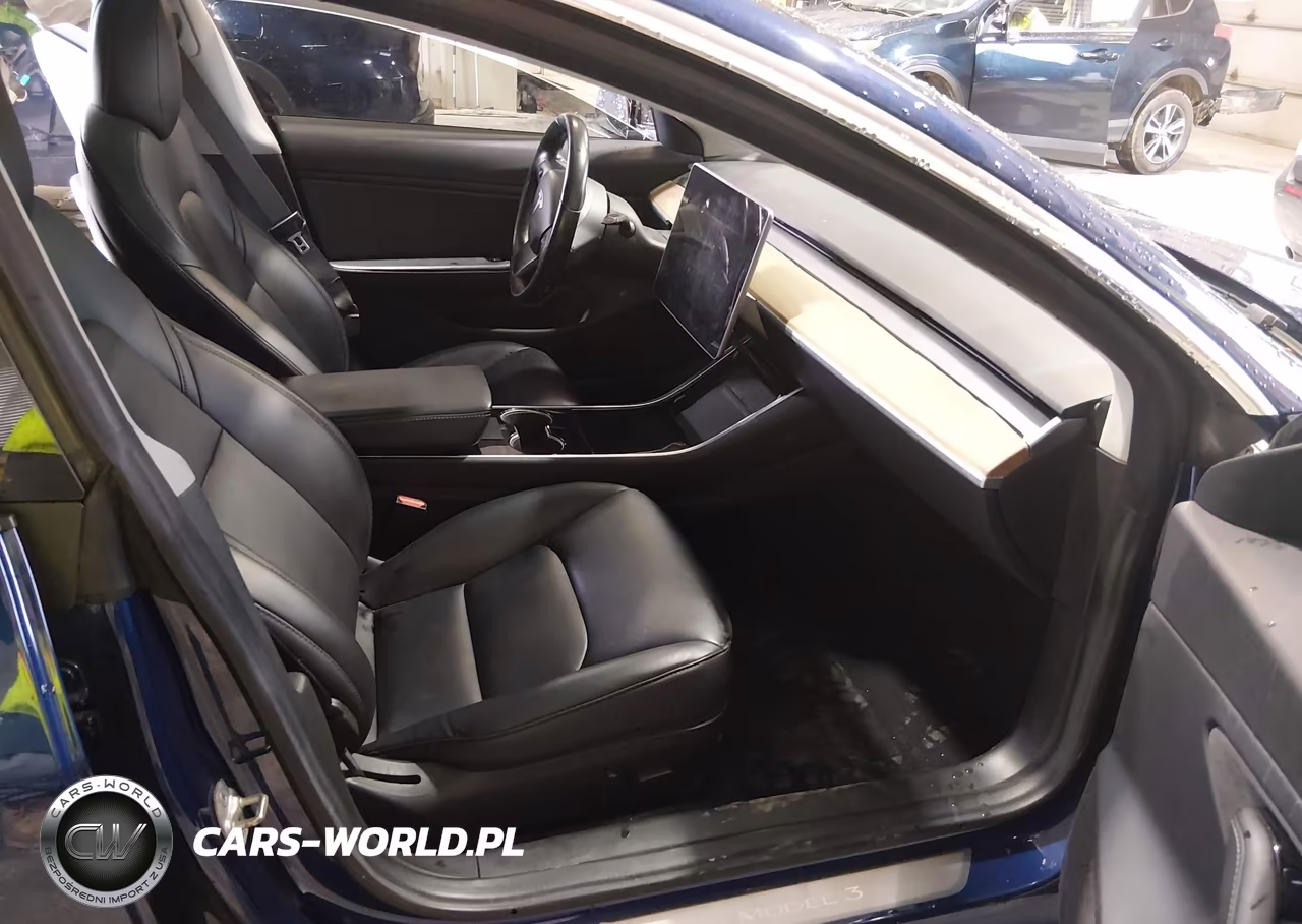 2018 Tesla Model 3 Long Range-Mid Range VIN:5YJ3E1EA1JF042699 - 5