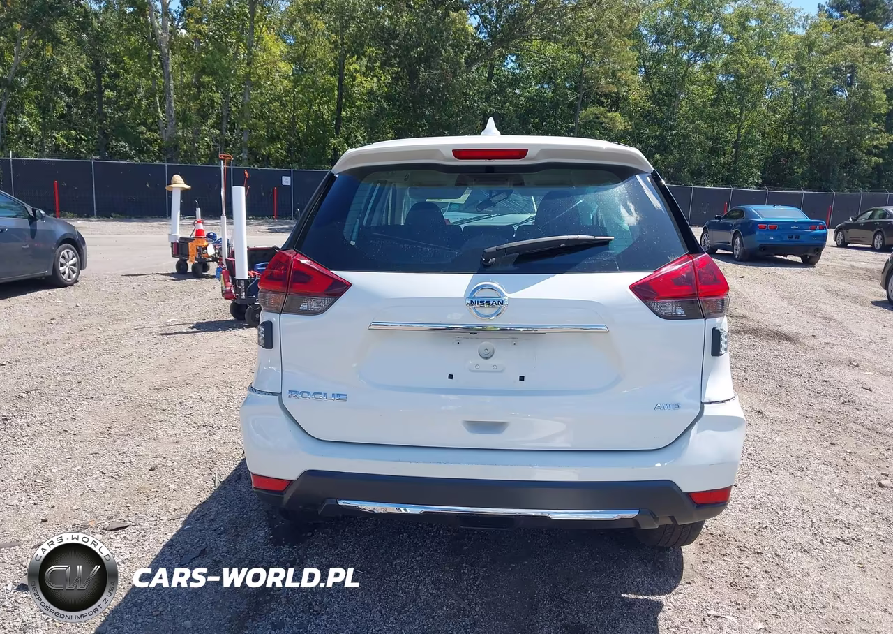 2019 Nissan Rogue S VIN:5N1AT2MV7KC781982 - 17