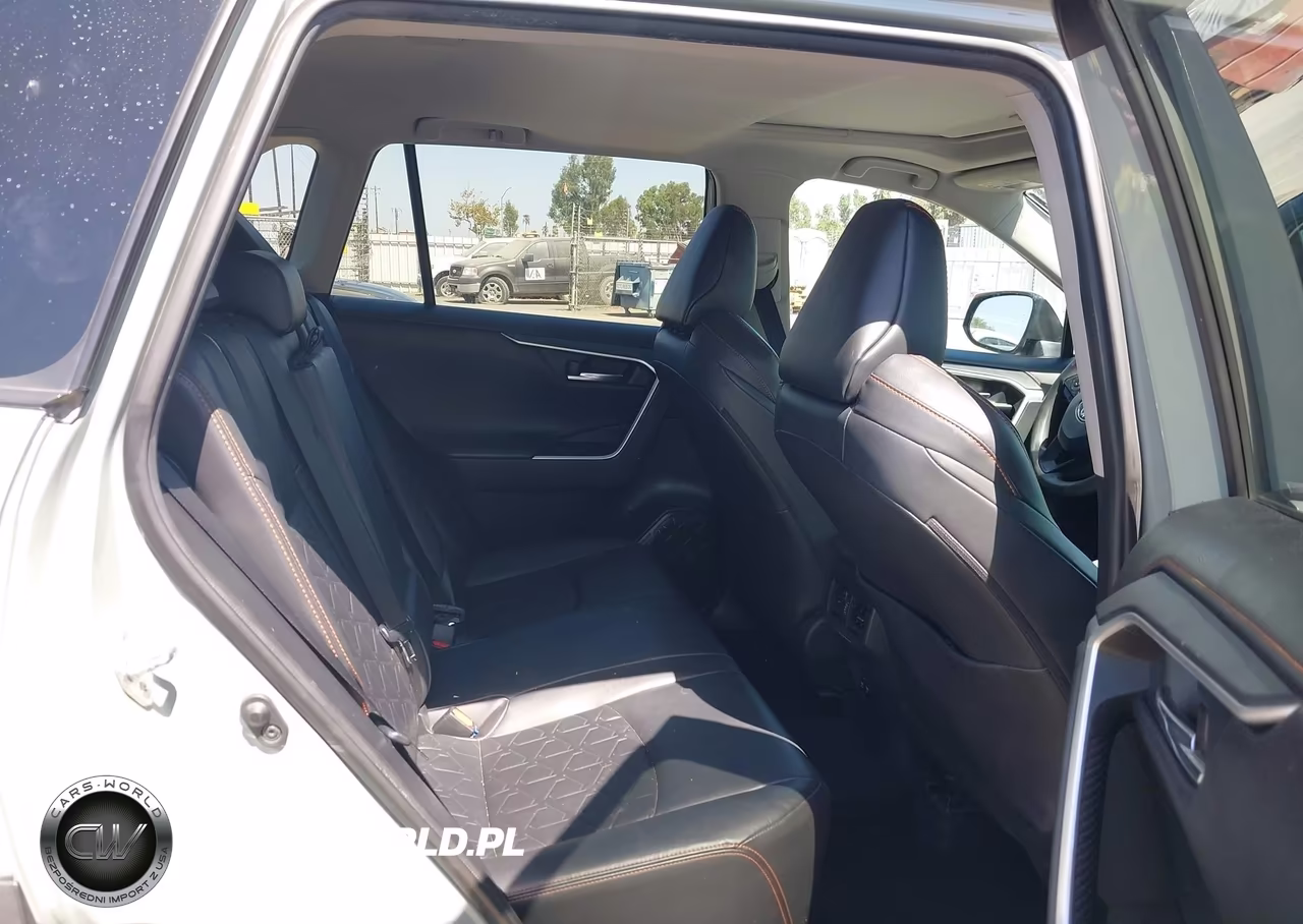 2019 Toyota Rav4 Adventure VIN:2T3J1RFV6KW002911 - 8
