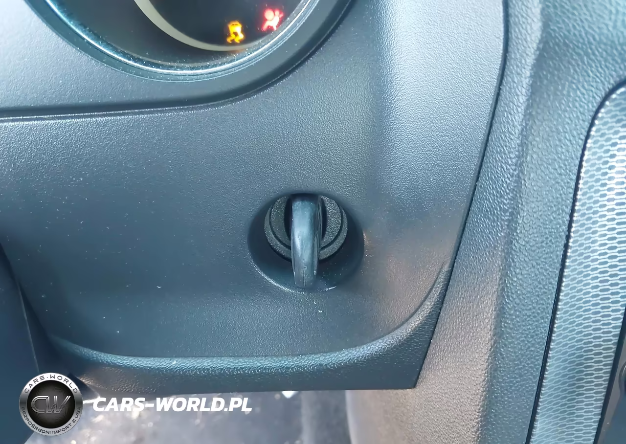 2013 Dodge Challenger R-T VIN:2C3CDYBT2DH682053 - 11