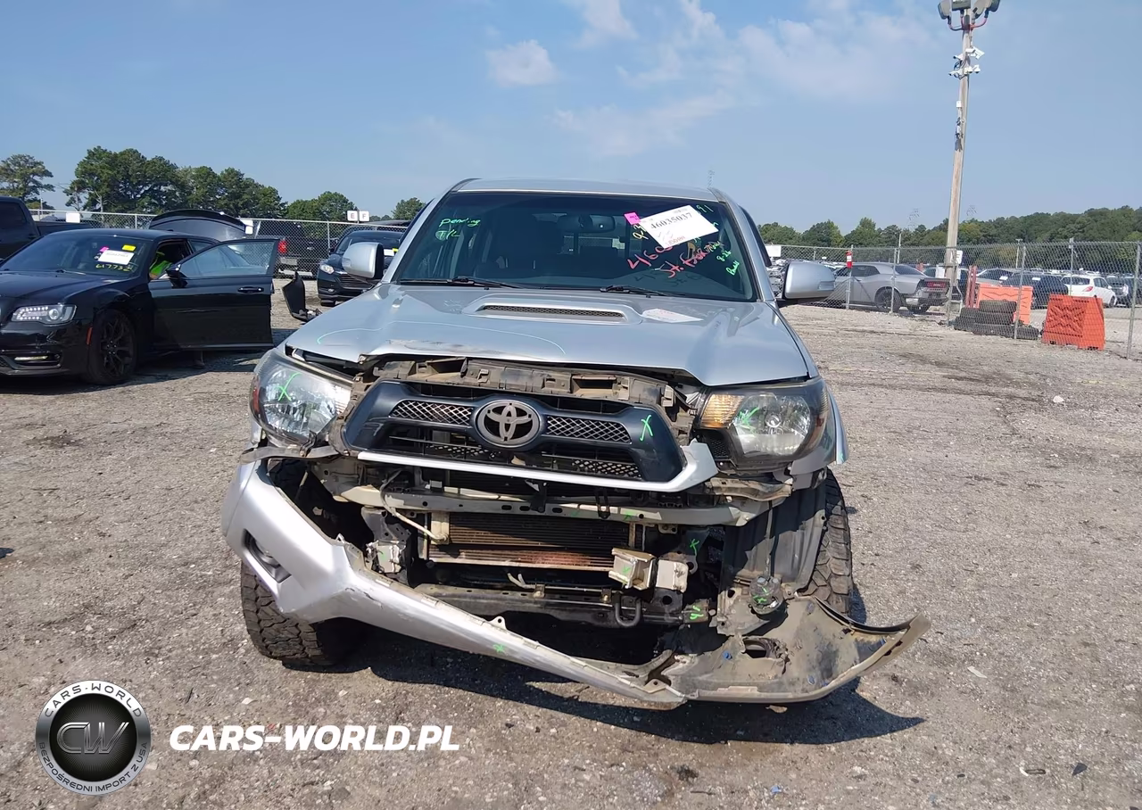 2012 Toyota Tacoma Base V6 VIN:5TFLU4EN9CX038366 - 13