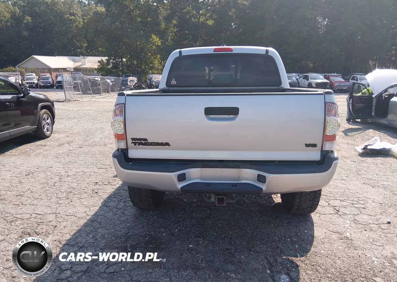 2012 Toyota Tacoma Base V6 VIN:5TFLU4EN9CX038366 - 17