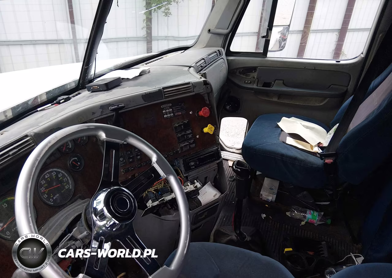 2003 Freightliner Conventional St120 VIN:1FUJBBCG53LK64846 - 7
