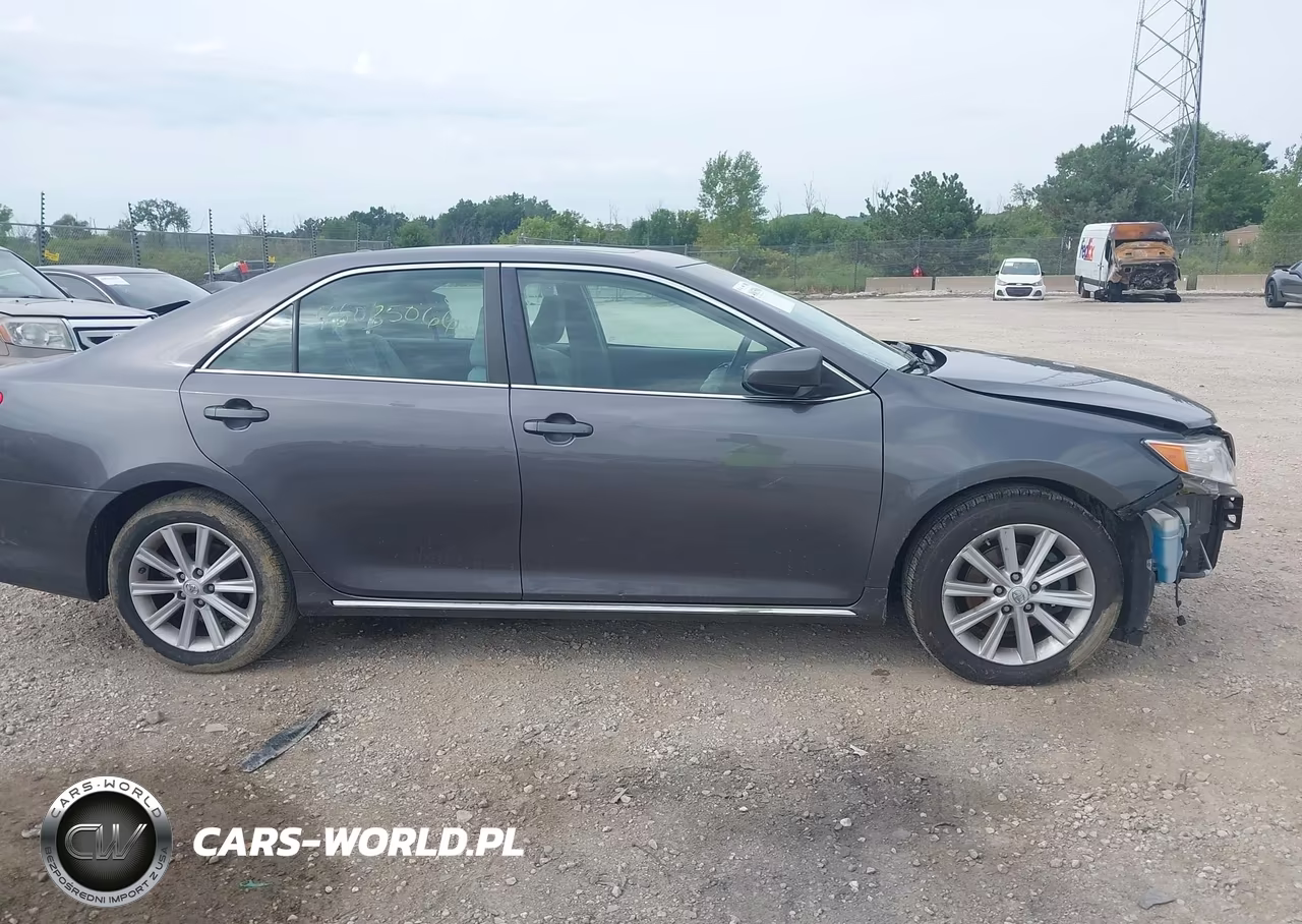 2014 Toyota Camry Xle VIN:4T4BF1FK5ER386132 - 13