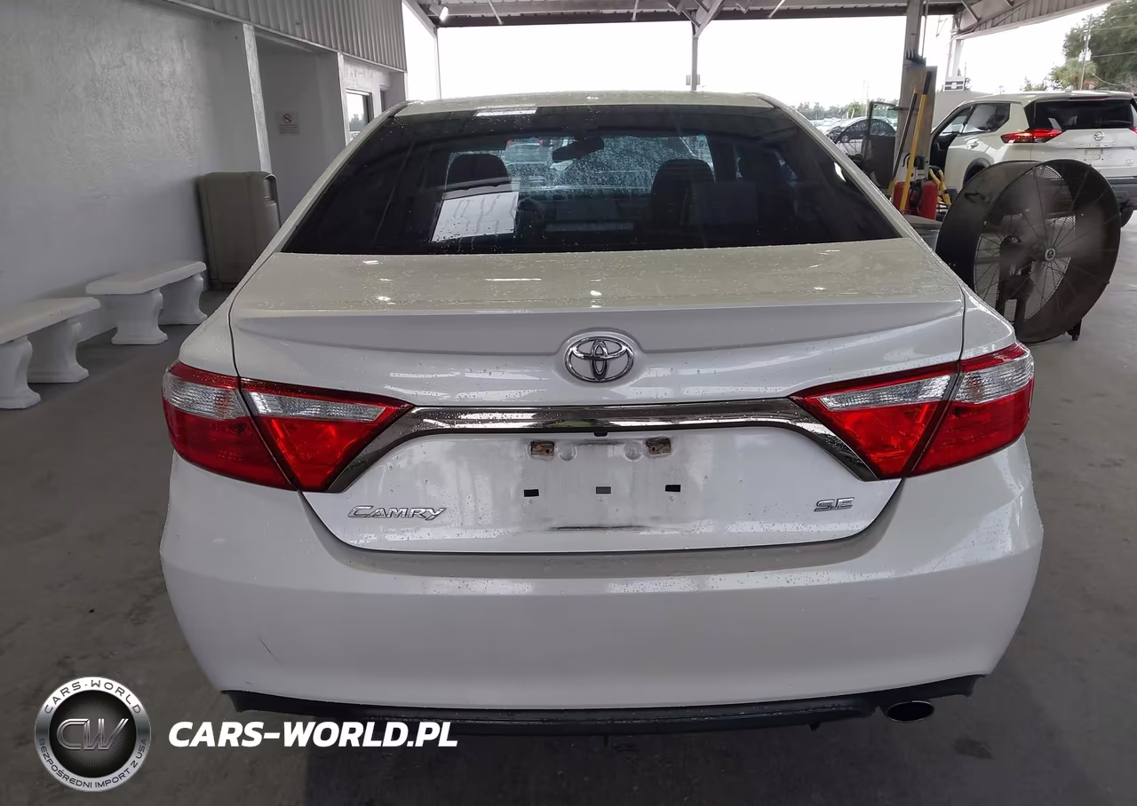 2017 Toyota Camry Se VIN:4T1BF1FK8HU371204 - 17