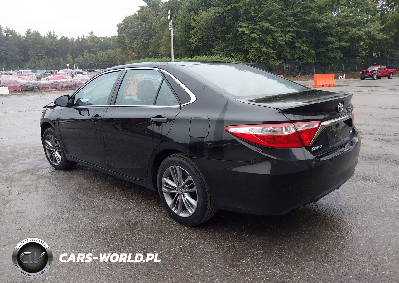 2016 Toyota Camry Se VIN:4T1BF1FK9GU140357 - 3