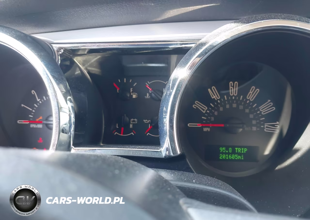 2008 Ford Mustang V6 Premium VIN:1ZVHT80N785205962 - 7
