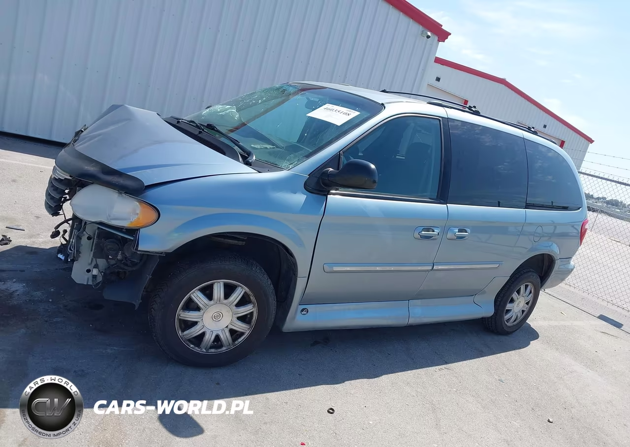 2005 Chrysler Town & Country Touring VIN:2C8GP54L95R275776 - 15