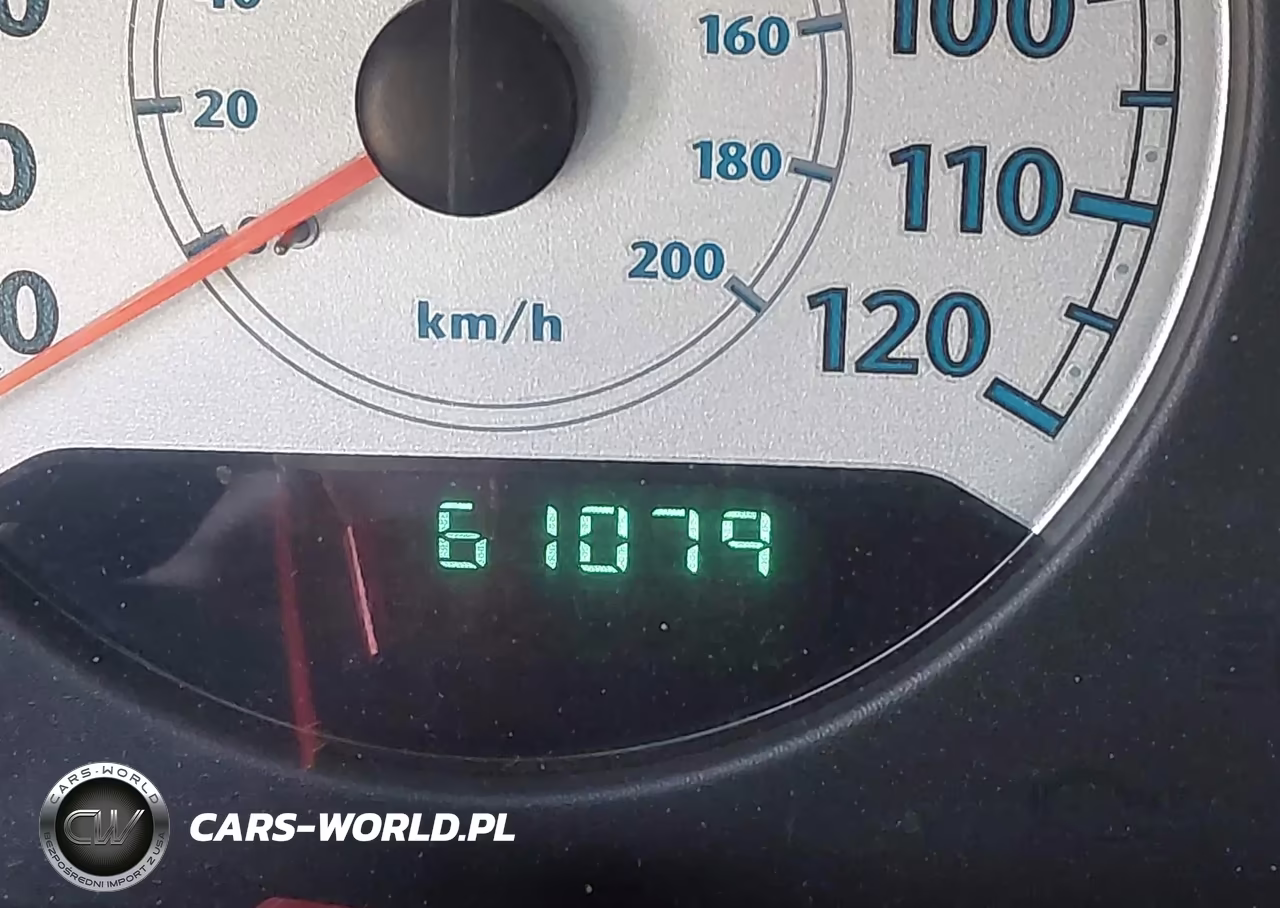 2005 Chrysler Town & Country Touring VIN:2C8GP54L95R275776 - 7