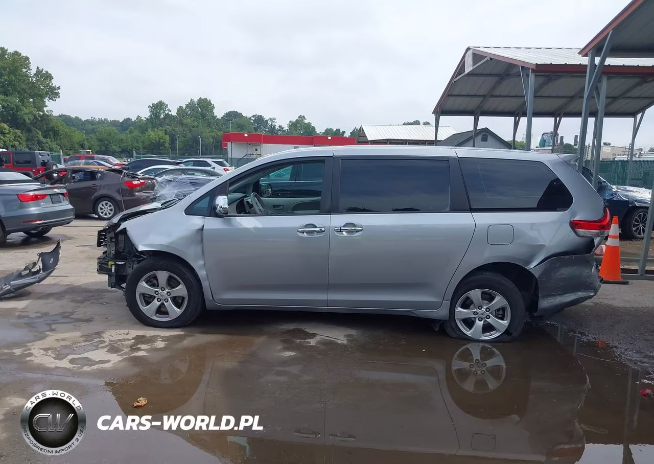 2012 Toyota Sienna Base V6 7 Passenger VIN:5TDZK3DC9CS195475 - 14