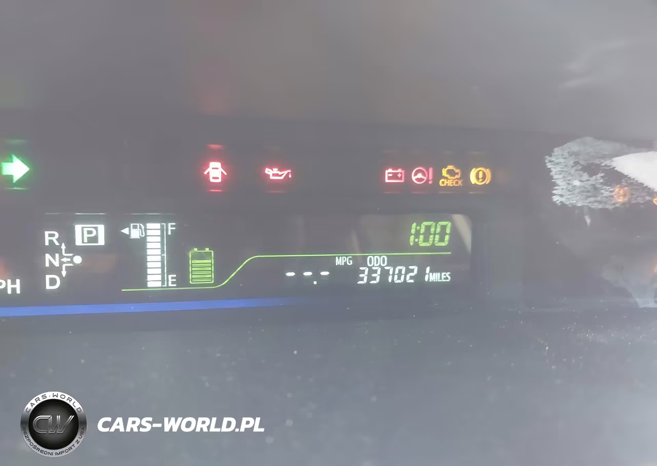 2014 Toyota Prius V Two VIN:JTDZN3EUXE3317196 - 15
