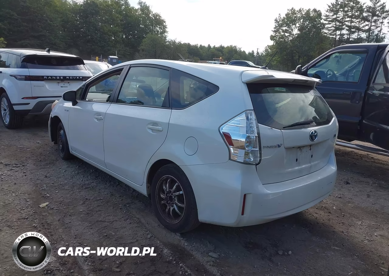2014 Toyota Prius V Two VIN:JTDZN3EUXE3317196 - 3