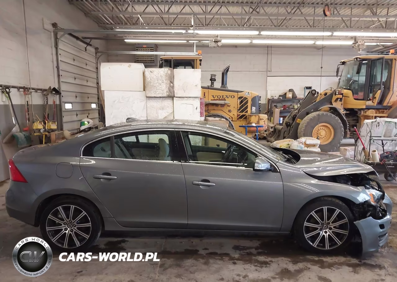 2018 Volvo S60 Platinum VIN:LYV402TM9JB174083 - 13