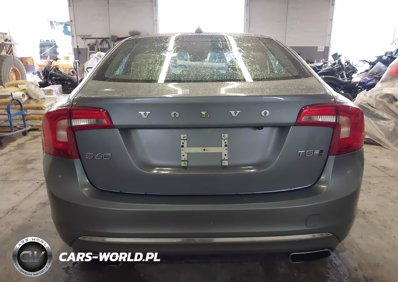 2018 Volvo S60 Platinum VIN:LYV402TM9JB174083 - 16