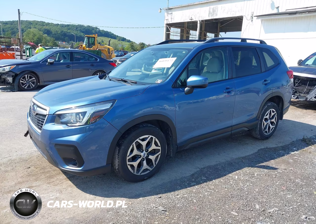 2019 Subaru Forester Premium VIN:JF2SKAEC9KH592130 - 2