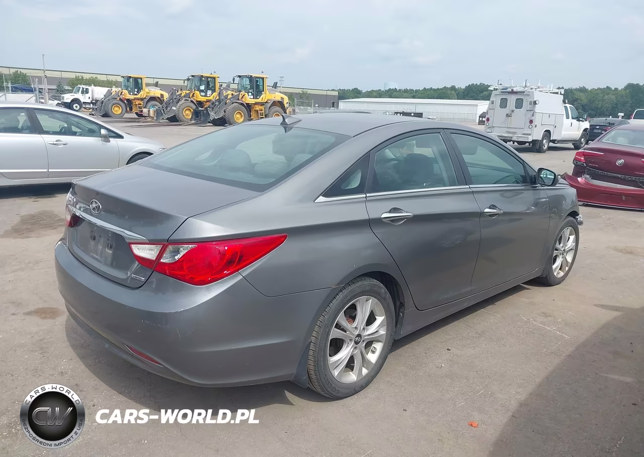 2013 Hyundai Sonata Limited VIN:5NPEC4ACXDH809415 - 4