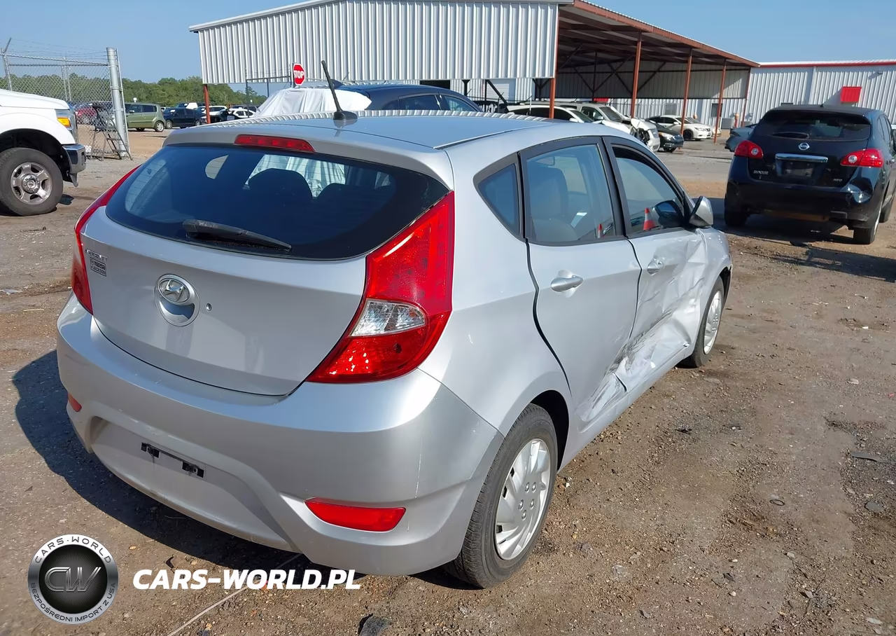 2016 Hyundai Accent Se VIN:KMHCT5AE3GU277381 - 4