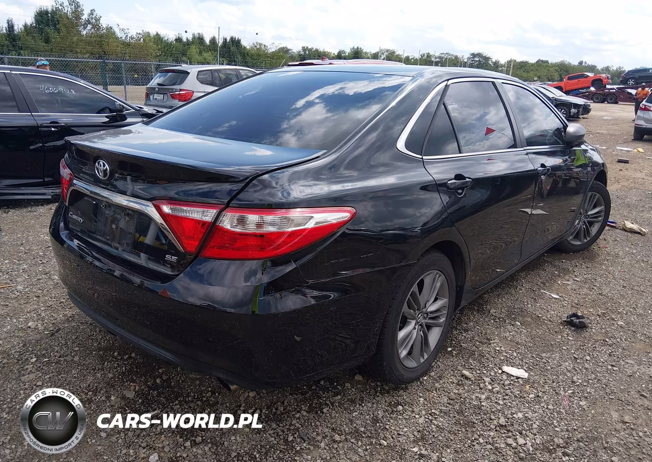 2017 Toyota Camry Se VIN:4T1BF1FK6HU303595 - 4