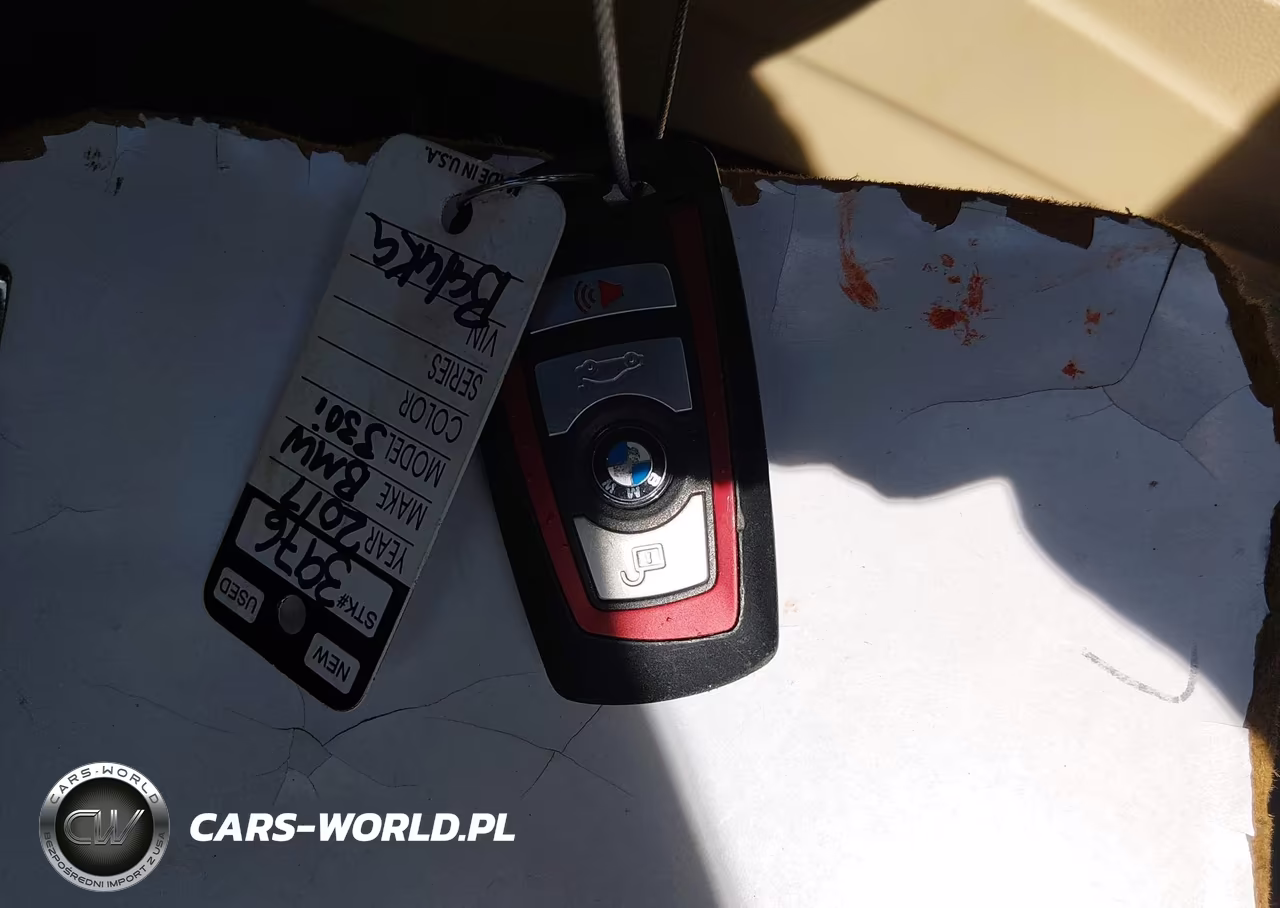 2017 BMW 330I xDrive VIN:WBA8D9G38HNU66377 - 11