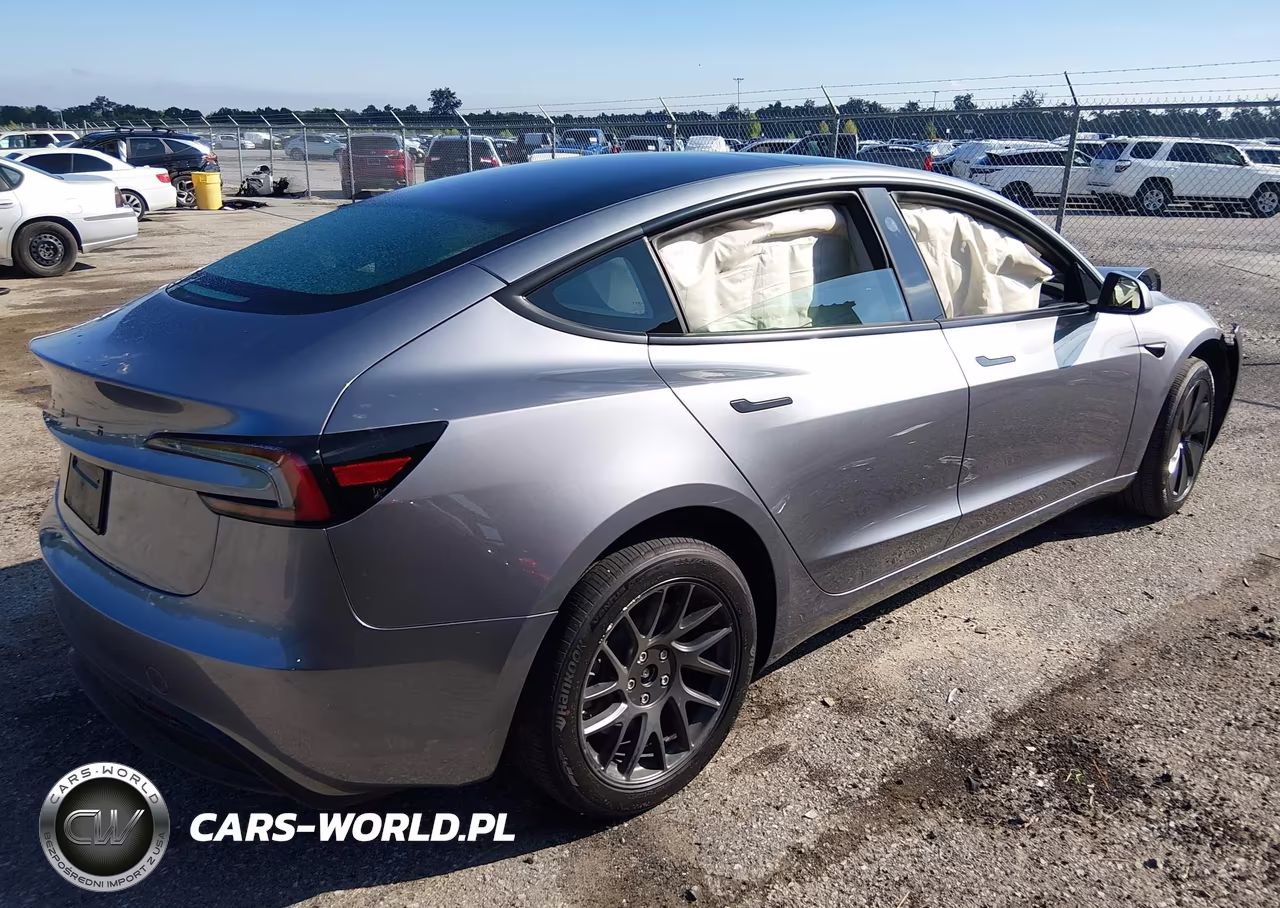 2026 Tesla Model 3 Premium Rear-Wheel Drive-Rear-Wheel Drive VIN:5YJ3E1EA9TF146831 - 4