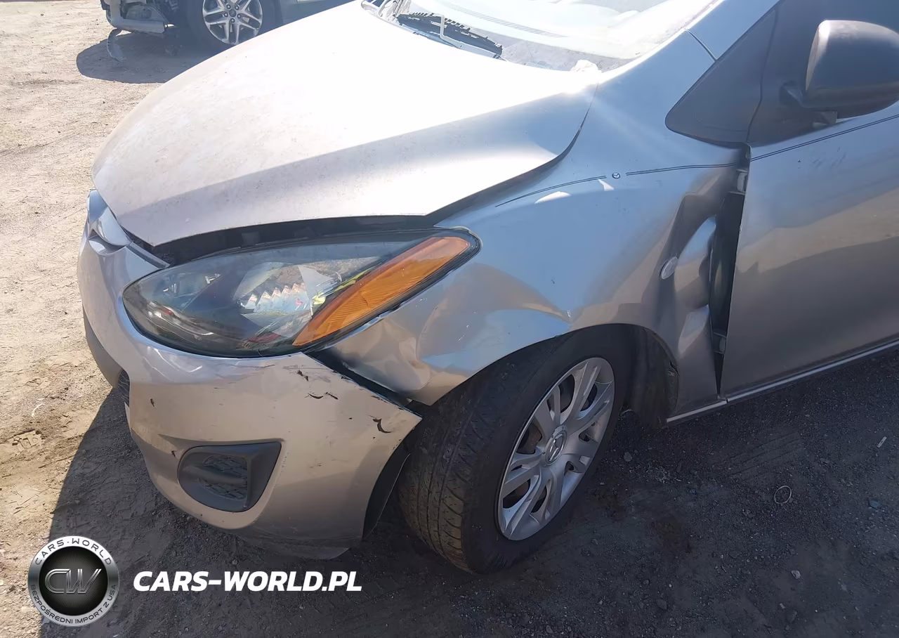 2013 Mazda Mazda2 Sport VIN:JM1DE1KY0D0166780 - 13