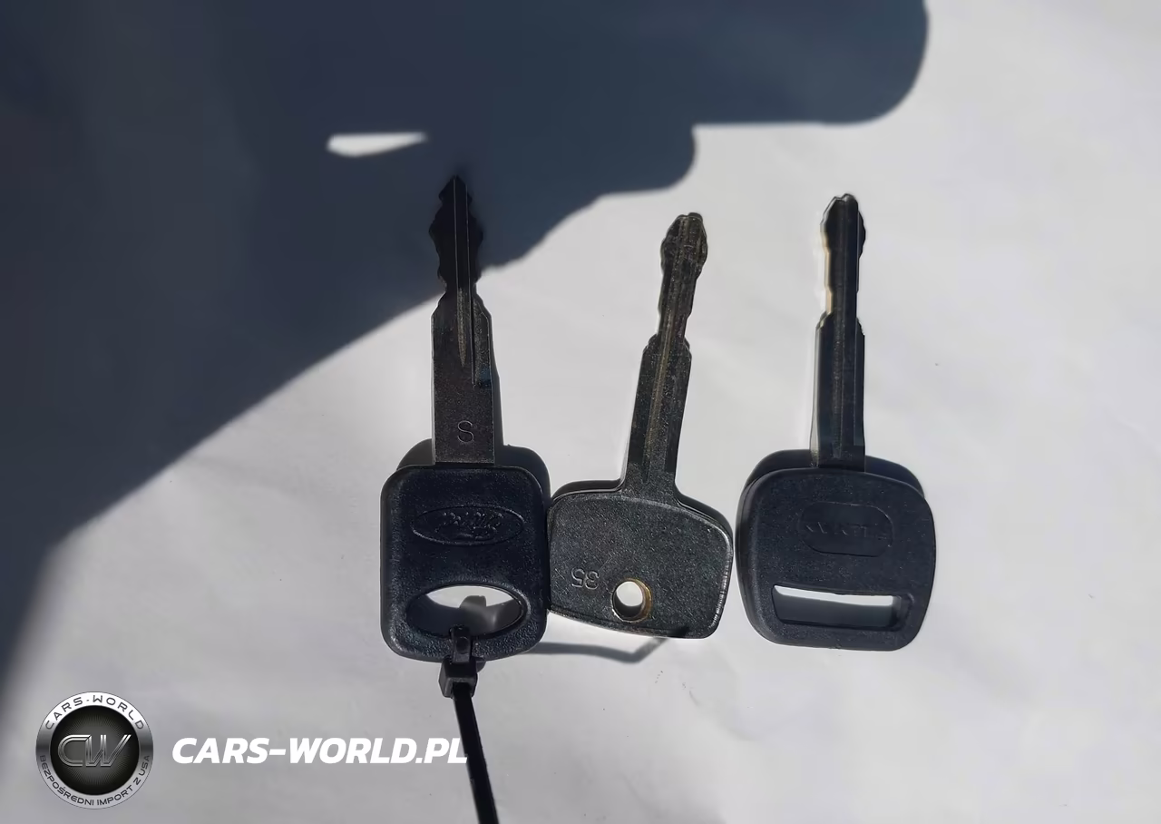 1998 Toyota Tacoma VIN:4TAWM72N1WZ123967 - 11