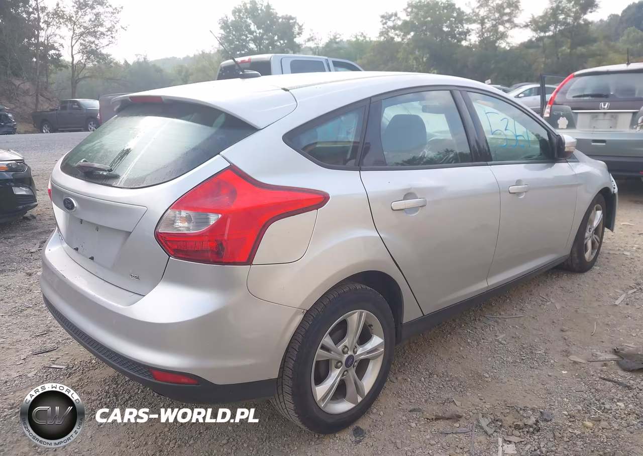 2013 Ford Focus Se VIN:1FADP3K23DL240229 - 4