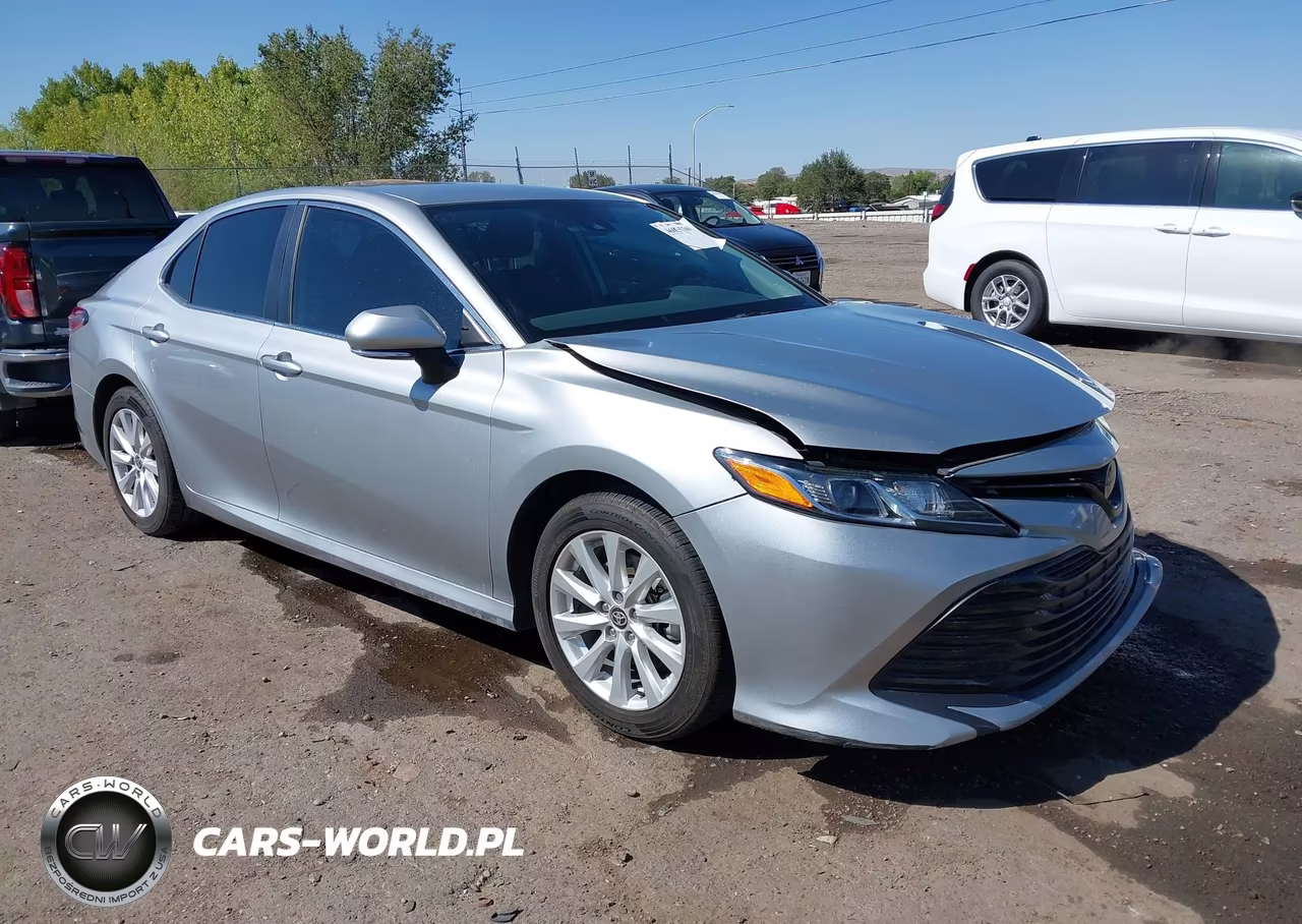 2020 Toyota Camry Le Awd