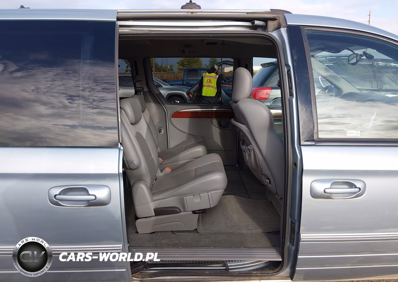 2006 Chrysler Town & Country Limited VIN:2A8GP64L96R729350 - 8
