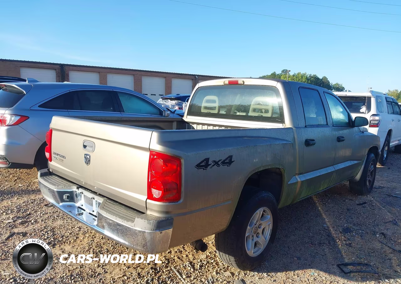 2006 Dodge Dakota Slt VIN:1D7HW48K66S528787 - 4