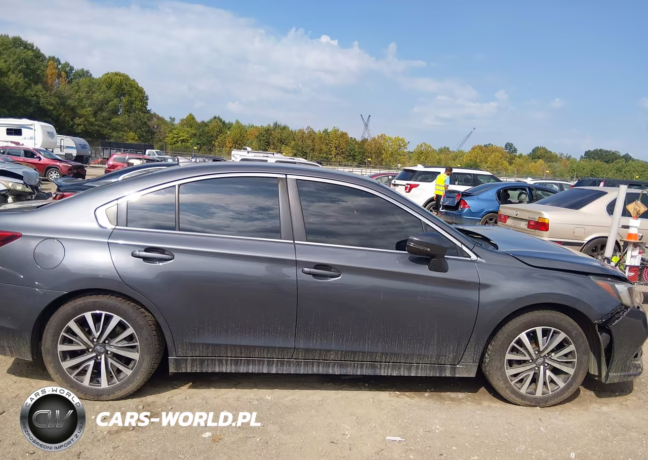 2018 Subaru Legacy 2.5I Premium VIN:4S3BNAF65J3031045 - 13
