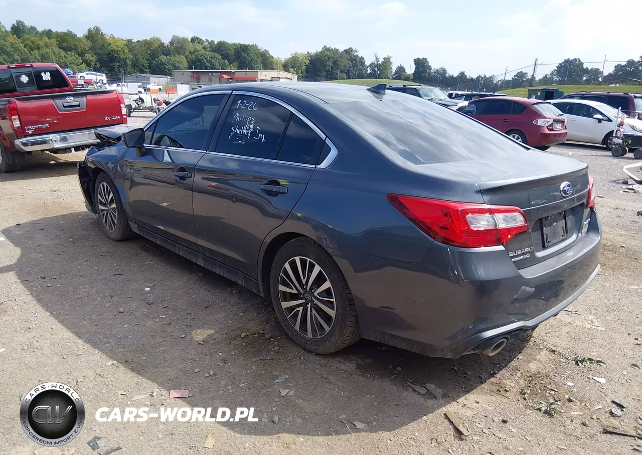 2018 Subaru Legacy 2.5I Premium VIN:4S3BNAF65J3031045 - 3