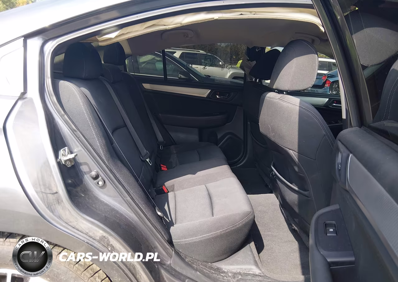 2018 Subaru Legacy 2.5I Premium VIN:4S3BNAF65J3031045 - 8