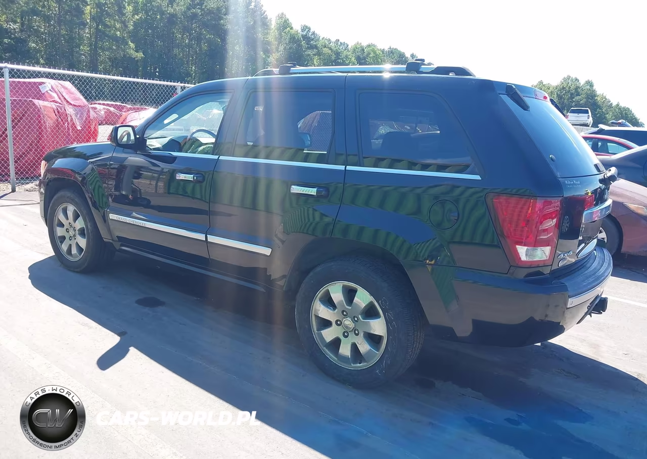 2008 Jeep Grand Cherokee Overland VIN:1J8HR68248C174660 - 3