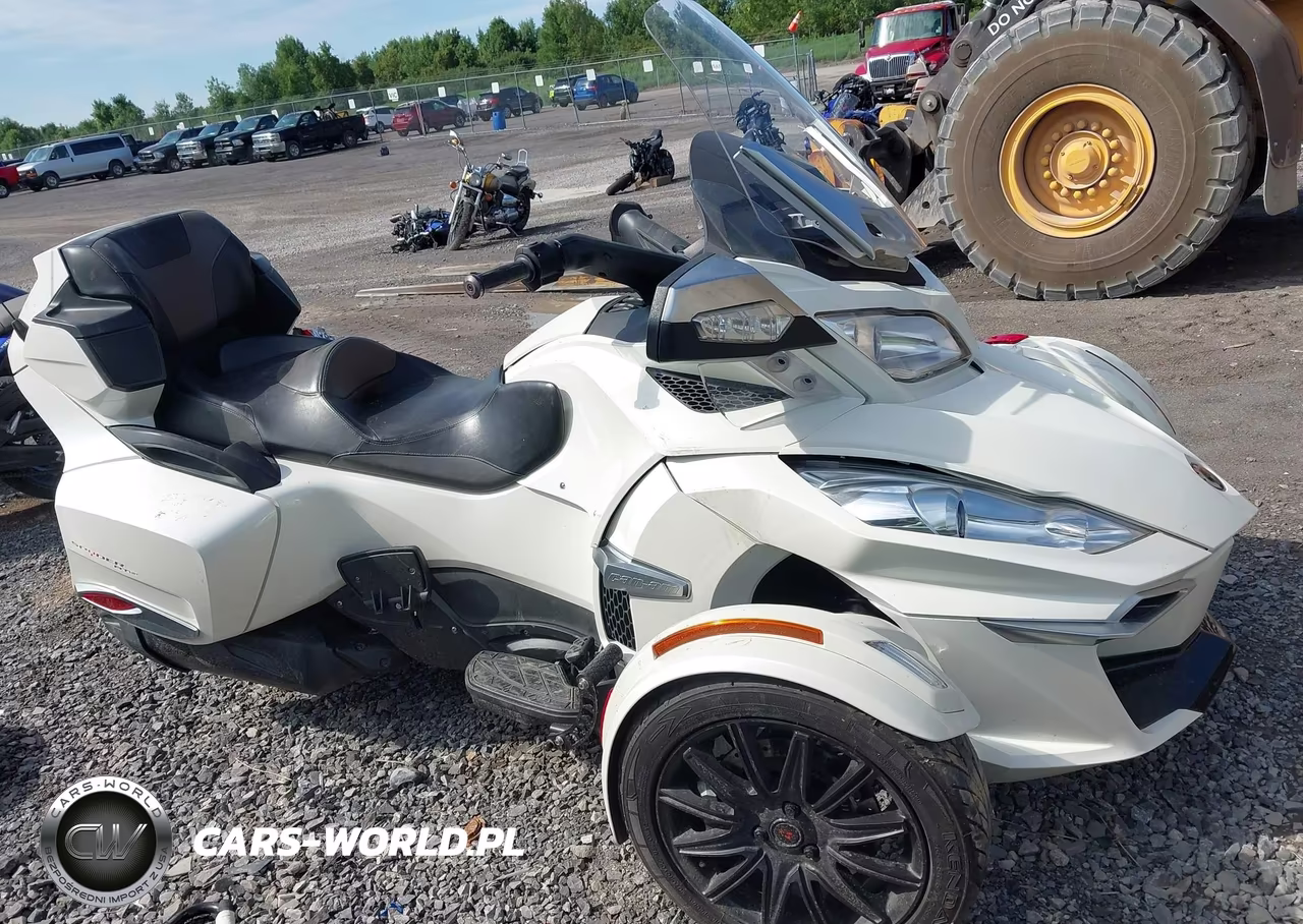 2015 Can-Am Spyder Roadster Rt-Rt-S-S Series-Ltd VIN:2BXNBDD25FV002478 - 12