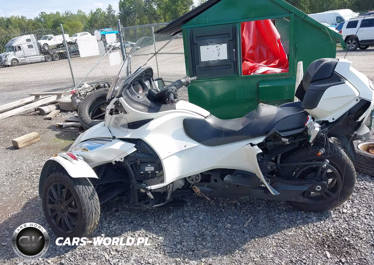 2015 Can-Am Spyder Roadster Rt-Rt-S-S Series-Ltd VIN:2BXNBDD25FV002478 - 13