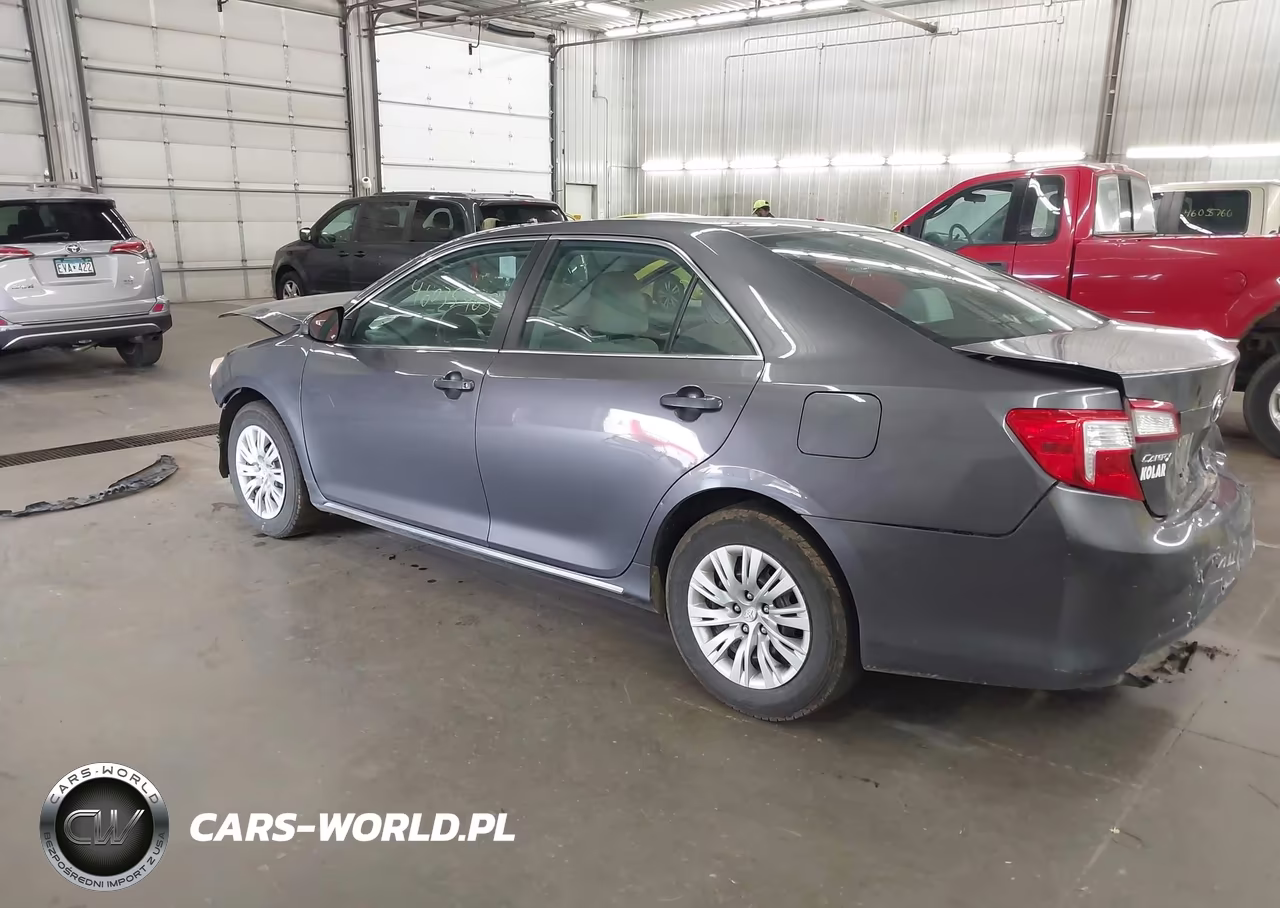 2014 Toyota Camry Le VIN:4T4BF1FK7ER359286 - 3