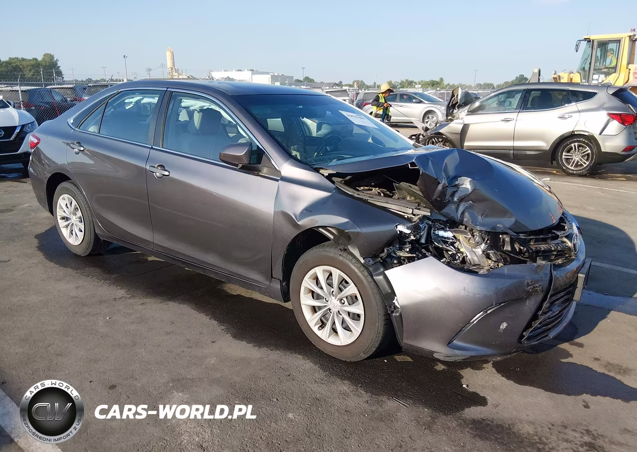 2016 Toyota Camry Le