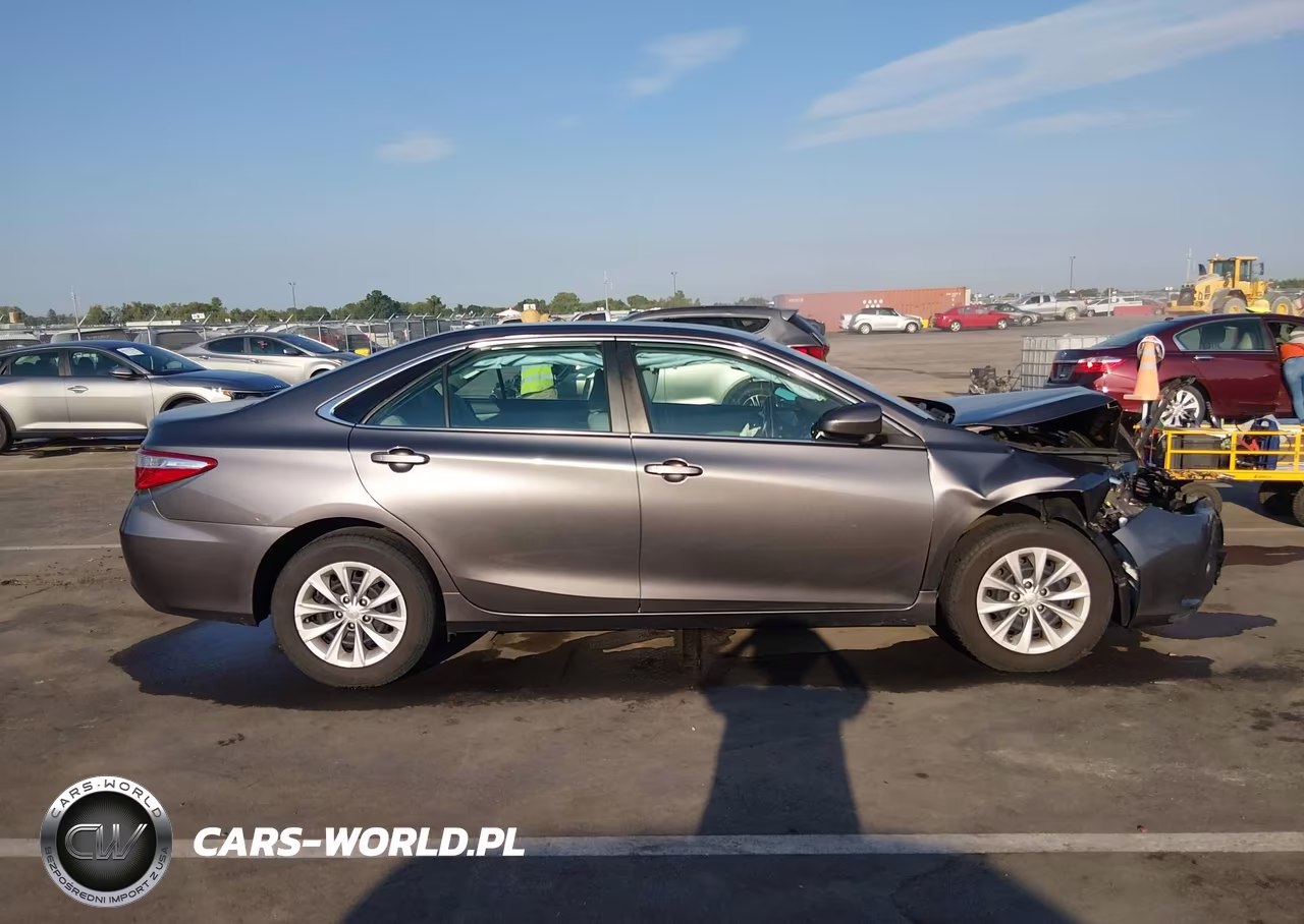 2016 Toyota Camry Le VIN:4T4BF1FK3GR519327 - 13