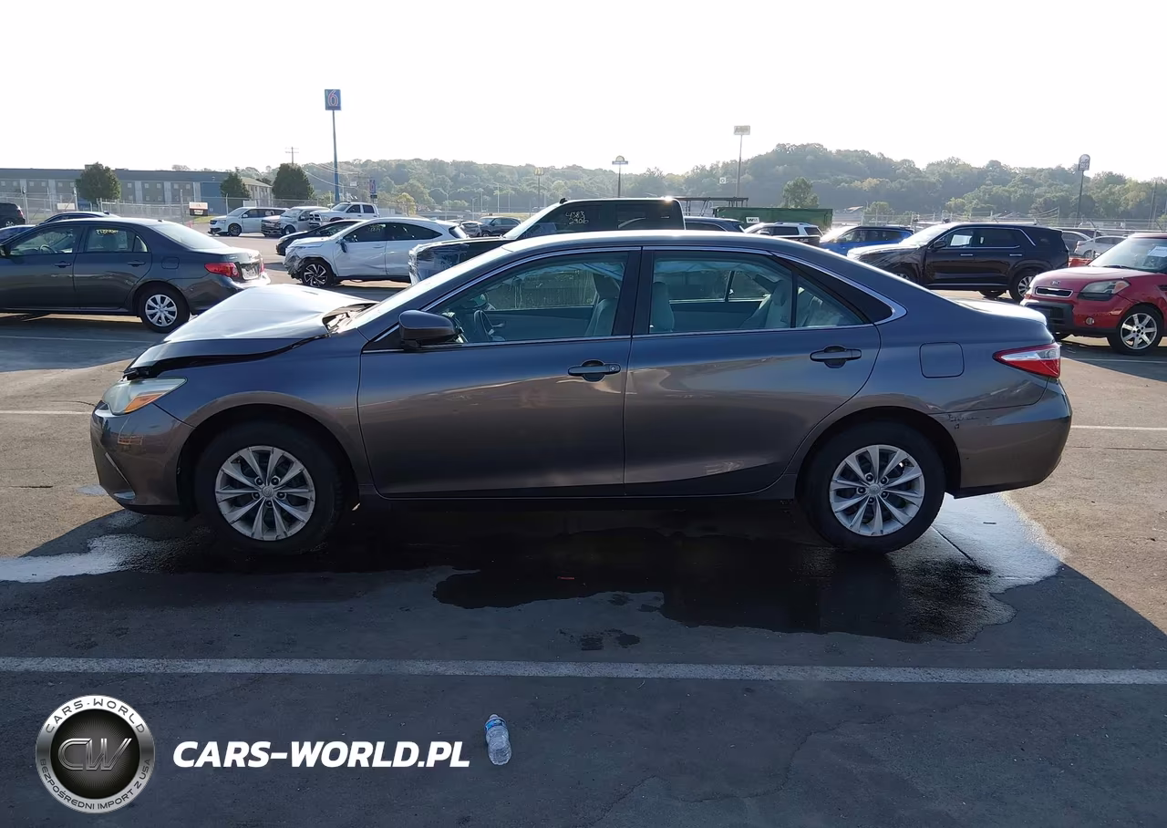 2016 Toyota Camry Le VIN:4T4BF1FK3GR519327 - 14